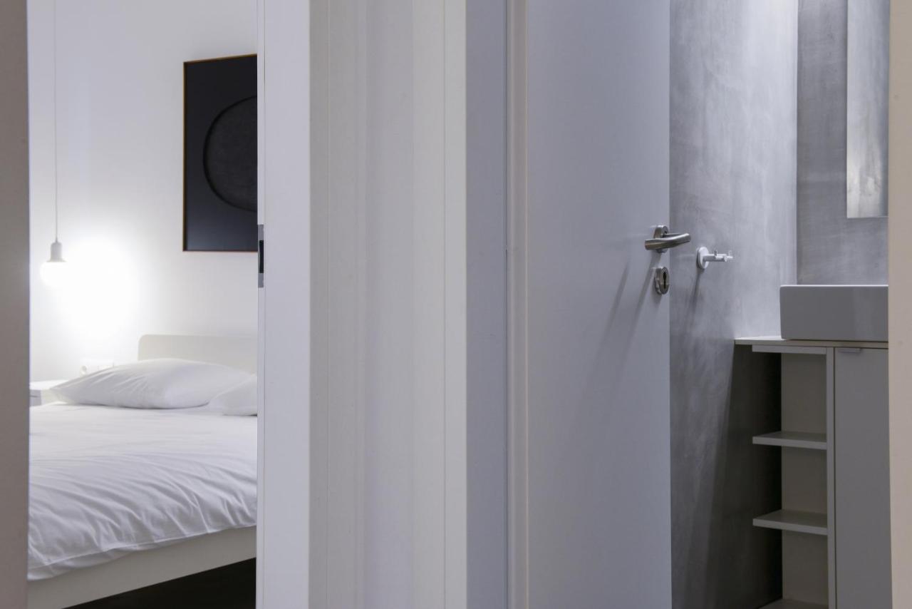 Athens One Apartment By Olala Homes Zewnętrze zdjęcie